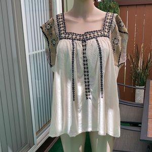 Lucky Brsnd Embroidered Top size XL